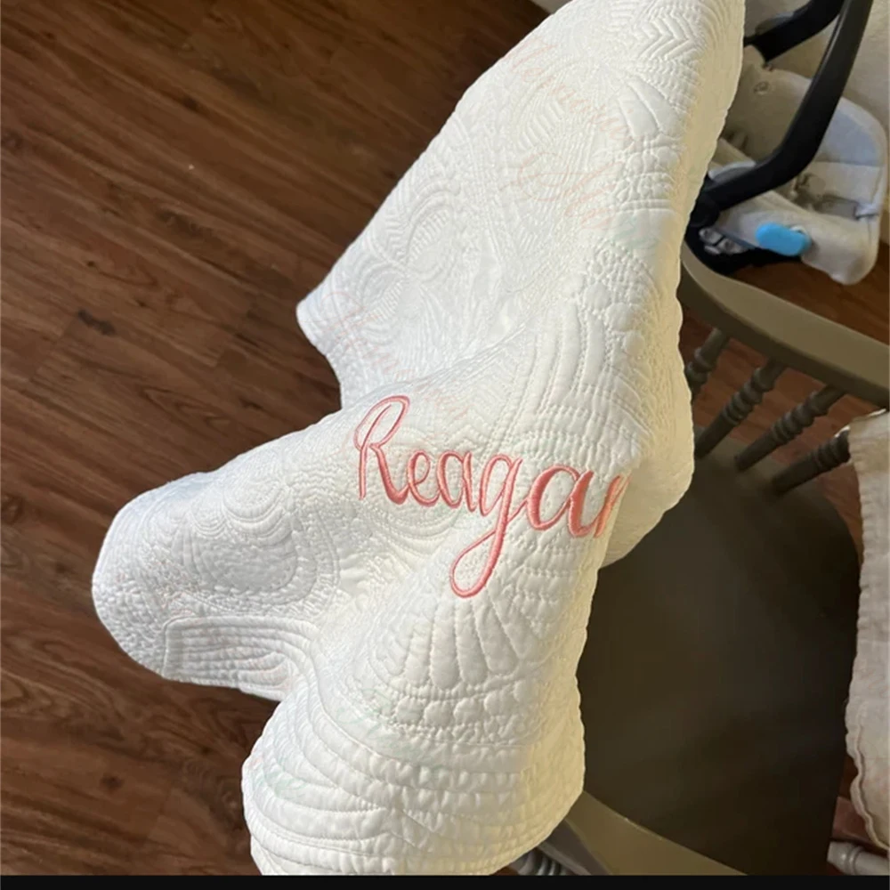 Embroidered Name Baby Nursery  - Baby Nursery Quilts recensie en prijs